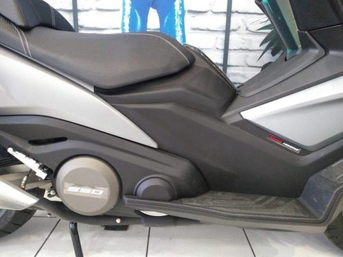 Imagem 6 de 14 de Kymco Ak 550 2023 - Moto & Cia