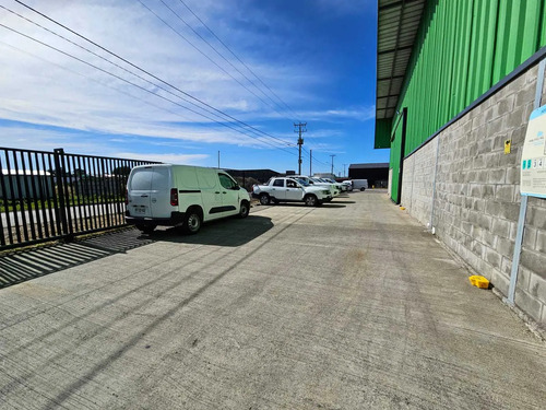 Venta Amplia Bodega (75316)