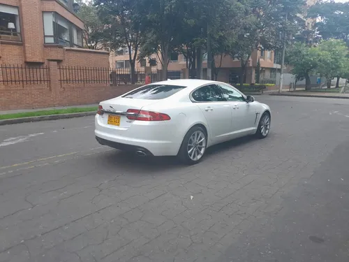 Jaguar XF 2.0 Luxury