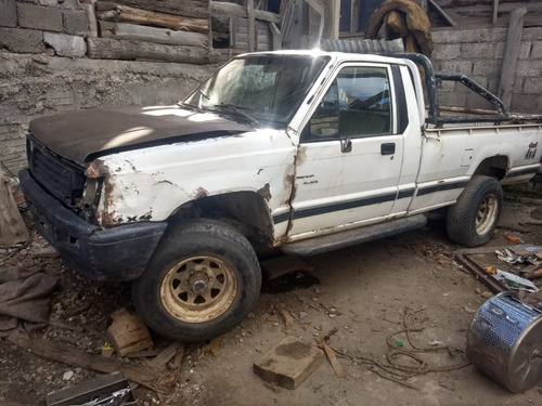 Mitsubishi L200 2.5 S/cab 4x4