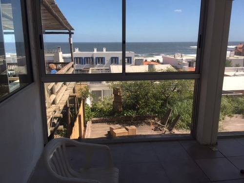Local - La Barra
