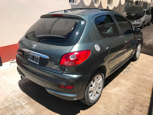 Peugeot 207 Compact