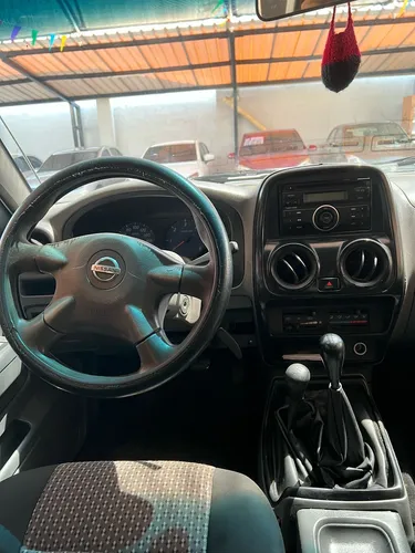 Nissan Frontier D22 NP300