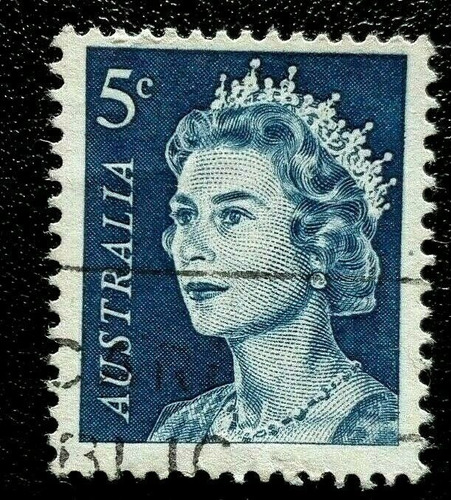 Imagen 2 de 4 de Estampillas Australia 1966 / 71 - Reina Isabel Ii