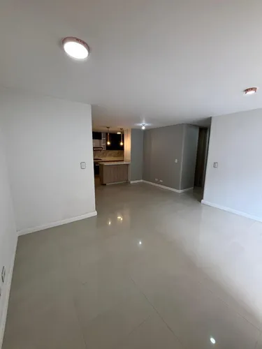 Se Vende Súper Cómodo Apartamento En Envigado Cumbres