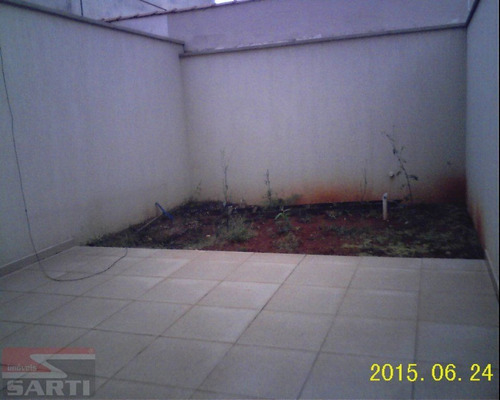 Imagem 4 de 5 de Sobrado Novo - Com Jardim De Inverno E Sacada - St4285