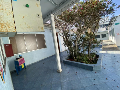 Amplia Propiedad Educacional Sector Brasil