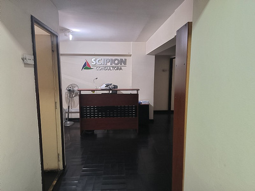 99 M2 De Oficina Con Posibilidad De Estacionamiento