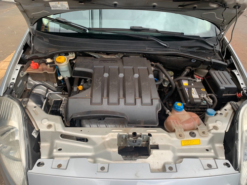 Imagem 12 de 15 de Fiat Punto Elx 1.4 Prata 2008