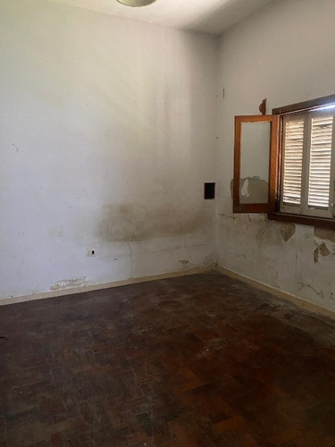 Lote En Venta En Remedios De Escalada Oeste
