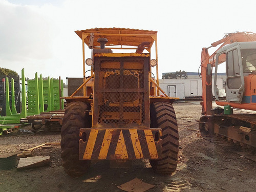 Imagem 5 de 7 de Rolo Compactador Tema Terra Spv 735p 1979=caterpillar
