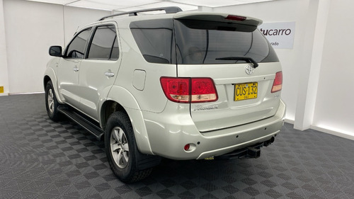 Toyota Fortuner 4.0 Sr5