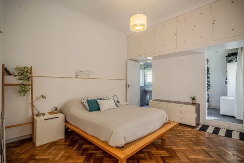 En Venta V. Lopez Divina Casa De 3 Dorm Estudio/play Jardin