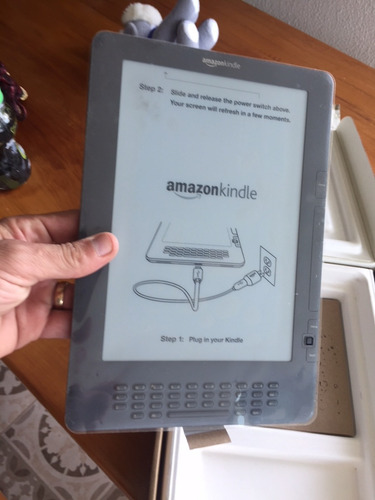 Amazon Kindle Dx Graphite 2nd Generation E Reader D00801