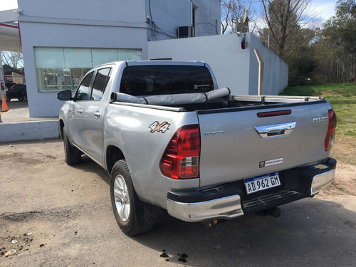 Toyota Hilux 2.8 Cd Sr 177cv 4x4 2020