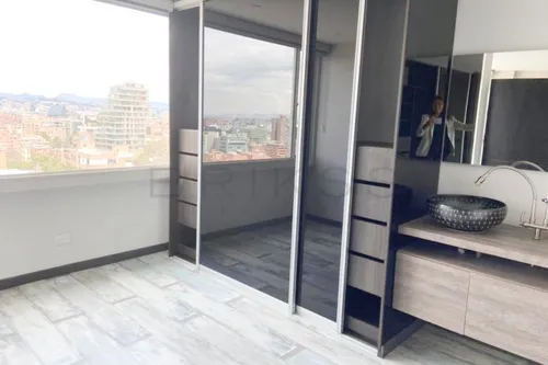 Apartamento En Arriendo En Los Rosales. Cod A3403