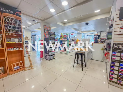 Local Comercial En Venta Sobre Vitacura Pasos De Los Cobres