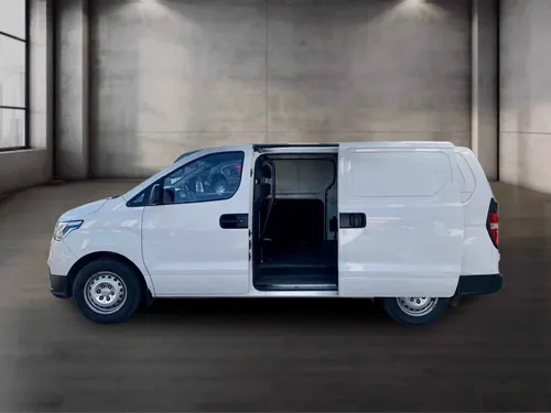 Hyundai Starex 2.4 Cargo Van