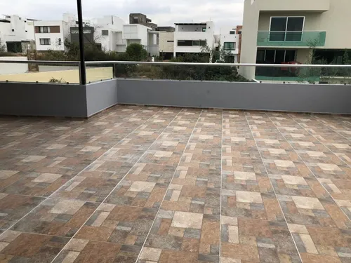 Preciosa Residencia En Cañadas Del Lago, Alberca Propia, Jardín, Roof Garden,.