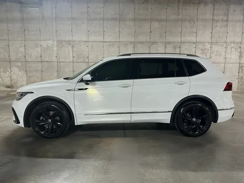 Volkswagen Tiguan 2.0 Tsi R-Line 10 Años Dsg7
