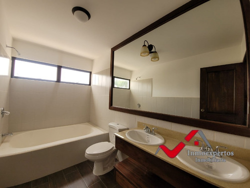 Imagen 17 de 22 de Casa Para Estrenar En Venta En El Sector B7 San Cristobal Zona 8 De Mixco