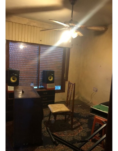 Venta De Casa De 4 Ambientes Con Departamento Al Fondo!