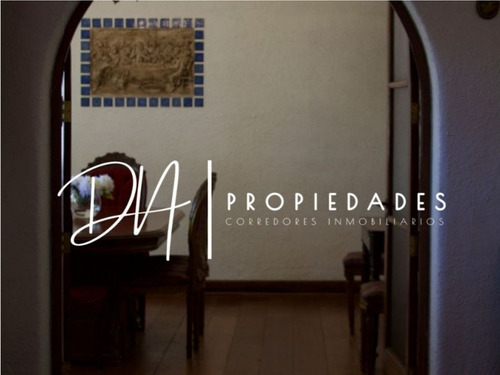 Preciosa Casa Estilo Neocolonial Español En Ñuñoa