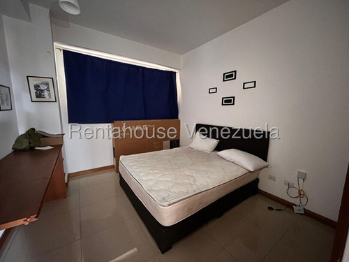 Julian Galindez Vende Amplio Apartamento Con Planta Electrica En Monte Real Barquisimeto #25-22257