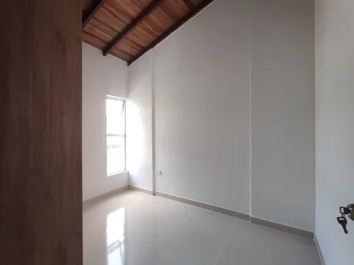 Casa En Arriendo En Prados Del Este. Cod A30837