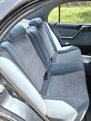 Vendo Automóvil Toyota Corona 1993, Automático, Vidrios Eléc