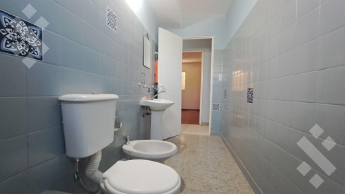 Venta Departamento 4 Amb, Remodelado A Nuevo. Pin, Neuquén