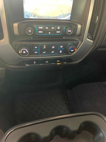 Imagen 11 de 14 de Gmc Sierra 5.4 Cab Reg At 4x4 2018