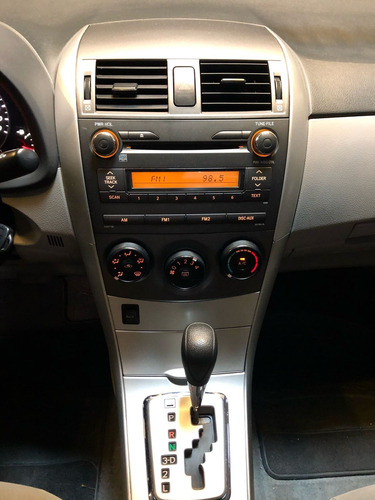 Toyota Corolla 1.8 16v Gli Flex 4p