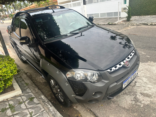 Fiat Strada 1.8 16v Adventure Cab. Dupla Flex 3p