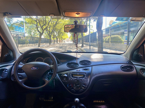 Ford Focus 1.6 Sedan One Ambiente Mp3