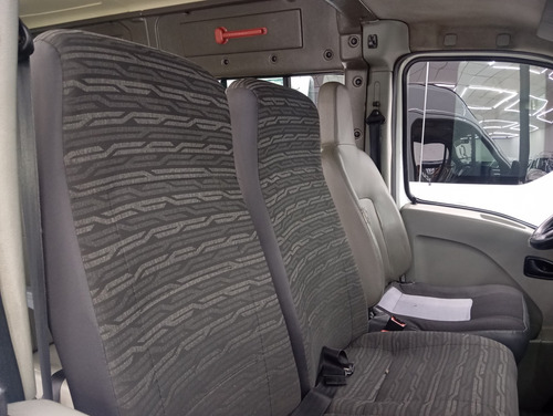 Renault Master 2.5 DCI MINIBUS L3H2 16 LUGARES 16V DIESEL 3P MANUAL