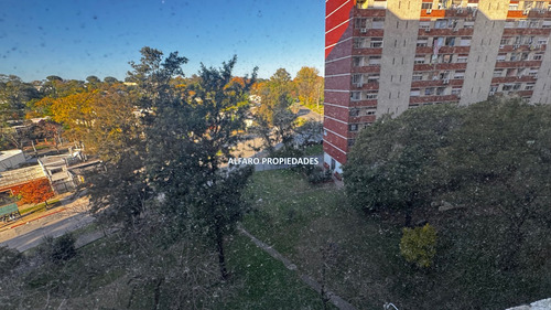 Parque Posadas Con Deposito De U$s2000 Al Administrador