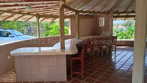 Imagen 11 de 22 de Excelente Centro Familiar Con Amplias Instalaciones. 04165613046 Cod Mls 23-8267