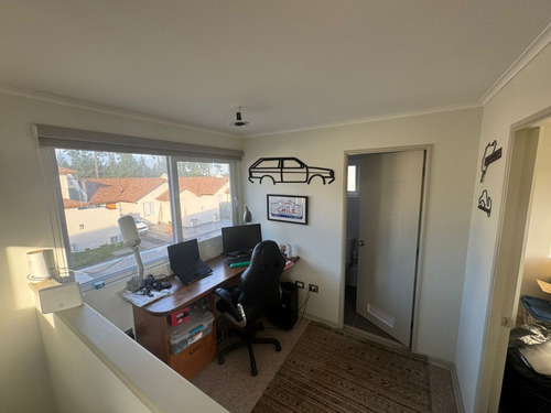 Arrienda Su Dueño Sin Comisión, Casa En Condo Como Nueva.
