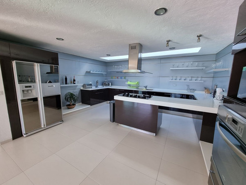 Hermosa Casa En Venta En Colinas De Santa Fe, Morelos