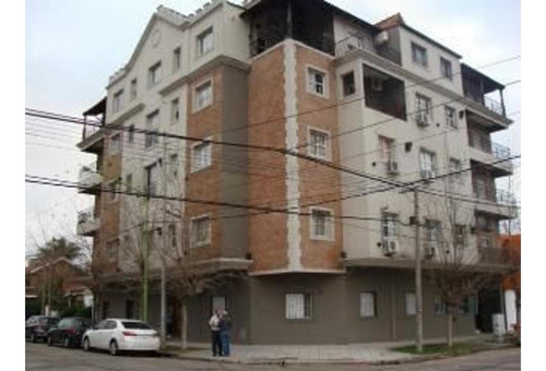 Imagen 1 de 10 de Departamento En Planta Baja Con Acceso Independiente