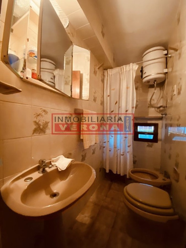 Imagen 8 de 28 de Amplia Casa En Pda. 25 A La Venta