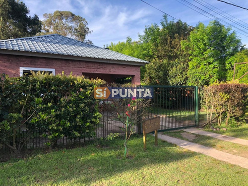 Imagen 3 de 25 de Casa En Jardines De Cordoba - Punta Del Este