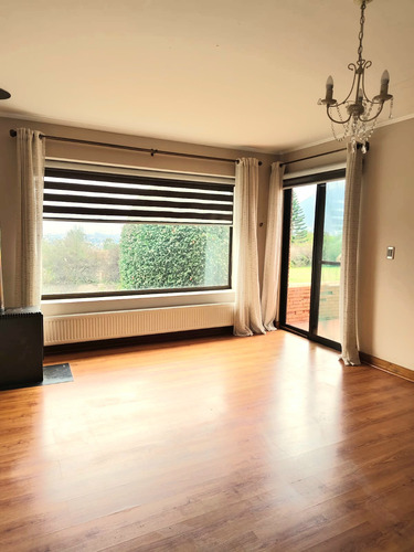 Casa En Agradable Condominio/ Cerro Grande