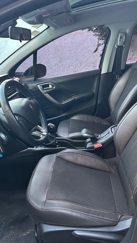 Peugeot 2008 1.6 Feline am20