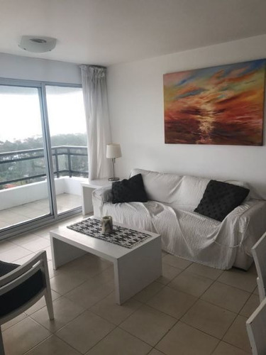 Venta De Apartamento 2 Dormitorios Roosevelt