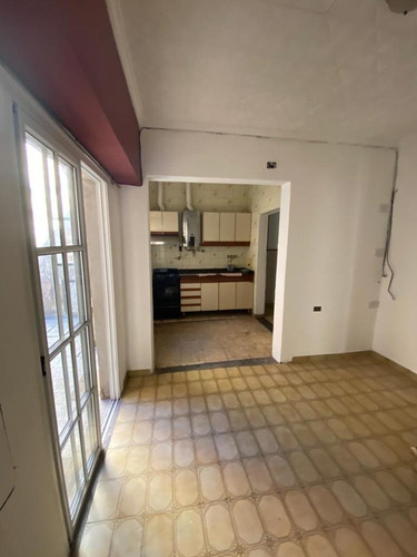 Imagen 4 de 12 de Casa De 3 Dormitorios En Barrio Sargento Cabral
