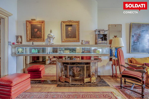 Departamento De Época Con Cochera Fija En Venta - Palermo Chico