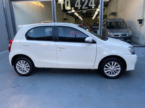 Toyota Etios Xls 2015
