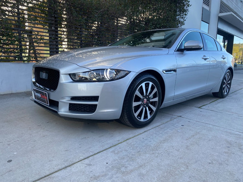 Jaguar Xe 2.5 T